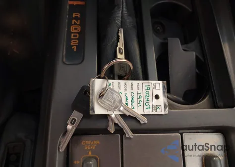 1991 Chevrolet Corvette from USA, damaged, VIN 1G1YY2388M5103936